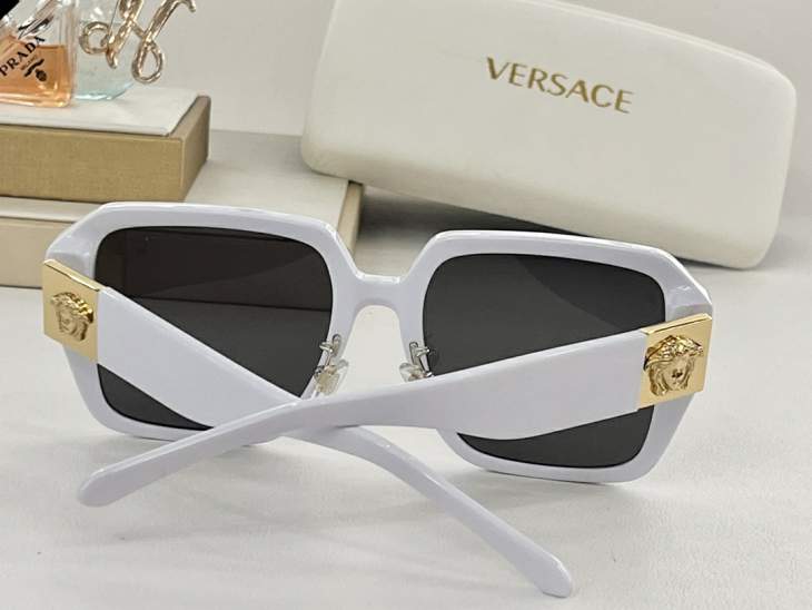 Picture of Versace Sunglasses _SKUfw79721562fw